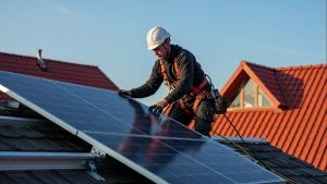 Installation solaire et pompe à chaleur : quelle solution pour une maison dans le Var ?